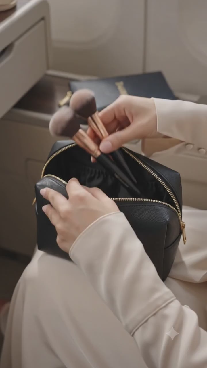 Noir Élégance Beauty Pouch